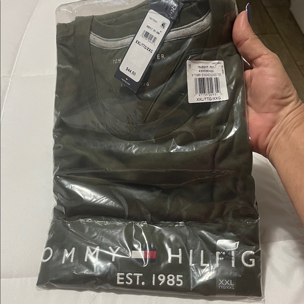 Tommy Hilfiger Olive Green Tee XXL